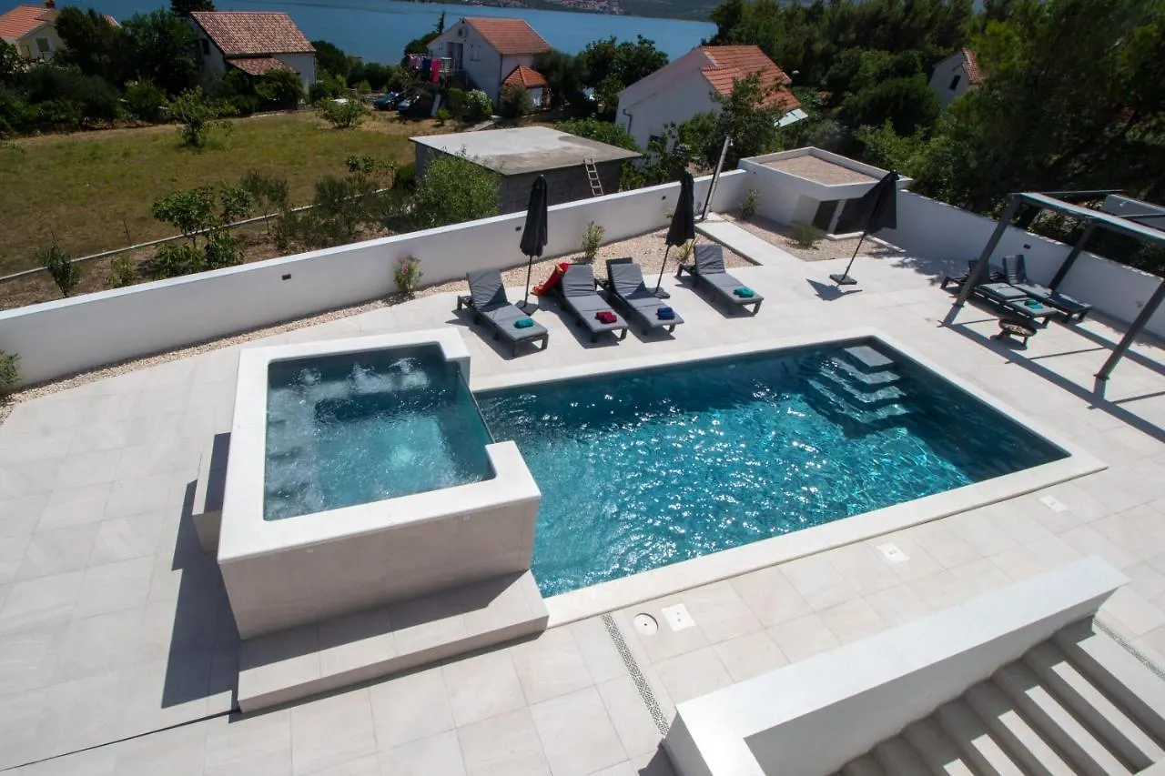 Villa Hadrian Pridraga