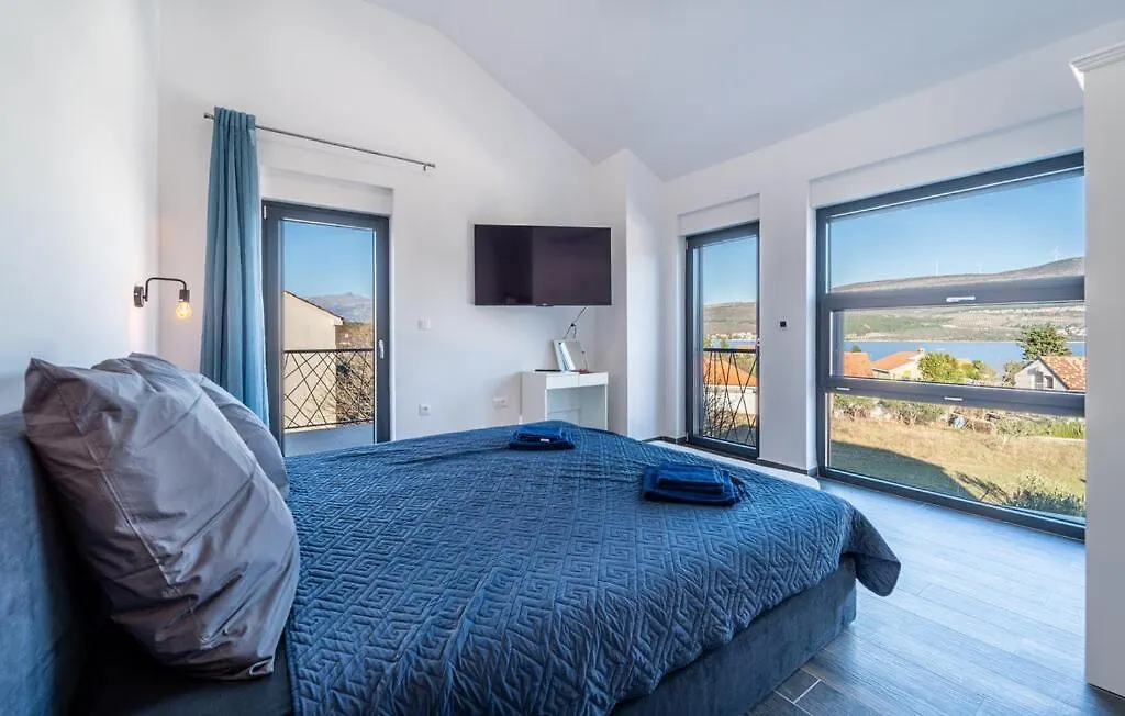 Villa Hadrian Pridraga 0*,